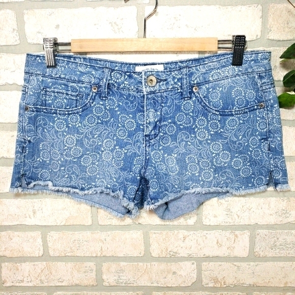 AEROPOSTALE Mid-Rise Denim Shorts Size 7/8 - Picture 7 of 7